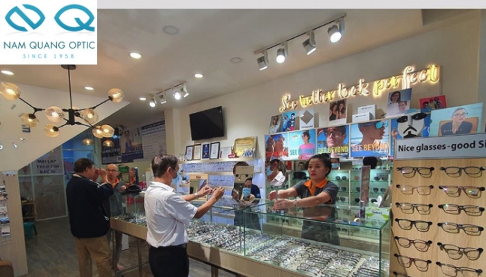 cửa hàng mắt kính Nam Quang