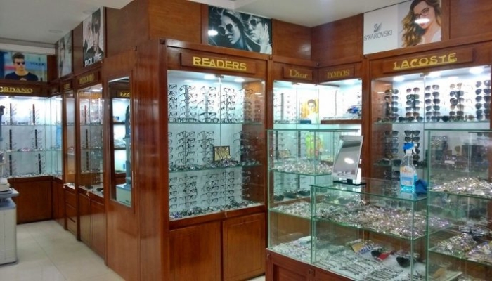 cửa hàng mắt kính Sài Gòn One