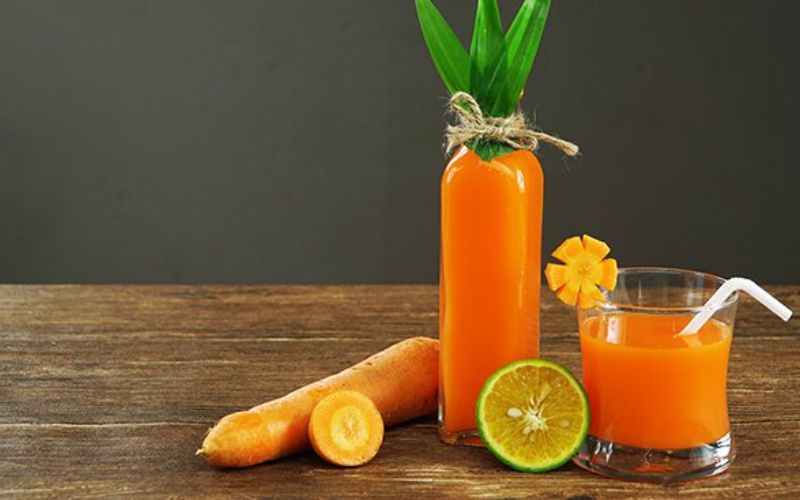 nước ép cà rốt giúp giải độc thận