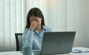 cảm thấy cơ thể luôn mệt mỏi