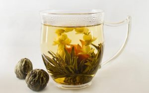Một số lưu ý khi pha và thưởng thức trà nở hoa nghệ thuật