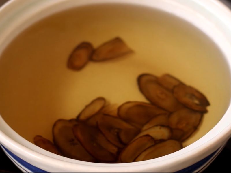 thưởng thức trà ngưu bàng