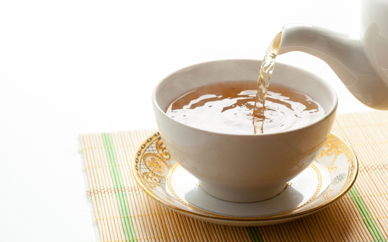 Uống trà thanh nhiệt với liều lượng hợp lý