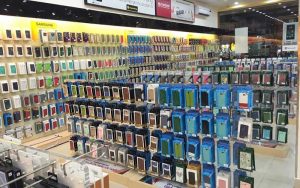 nhập hàng từ các đại lý phụ kiện điện thoại