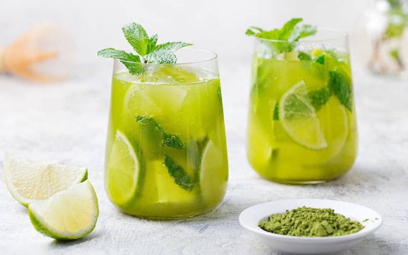 Matcha pha với mật ong và chanh
