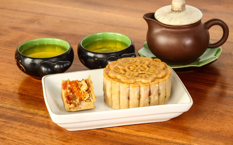 Một số lưu ý khi uống trà ăn bánh Trung thu