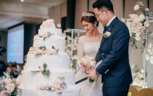 ý nghĩa của bánh kem trong tiệc cưới