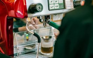 Nhược điểm của trà pha máy