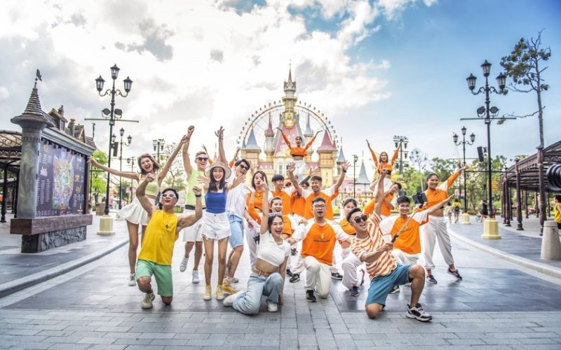 ưu điểm du lịch theo tour